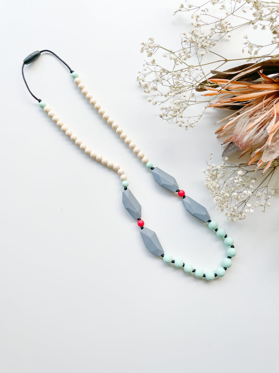Nicolette Silicone Necklace in Grey